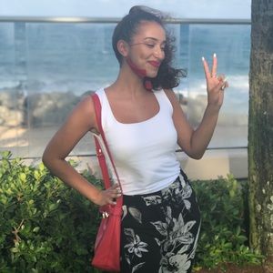 Meet your Posher, Eliza